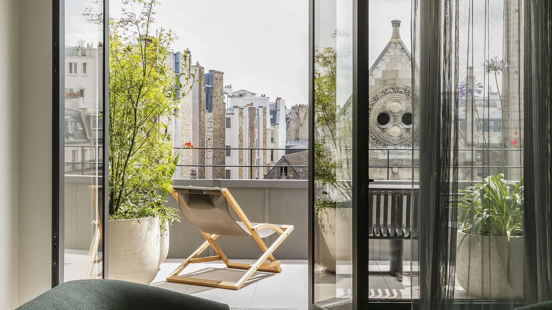 ****  Hotel National Des Arts Et Metiers Paris France